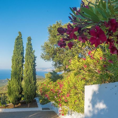 Villa Dio Petres Kroustas ภายนอก รูปภาพ