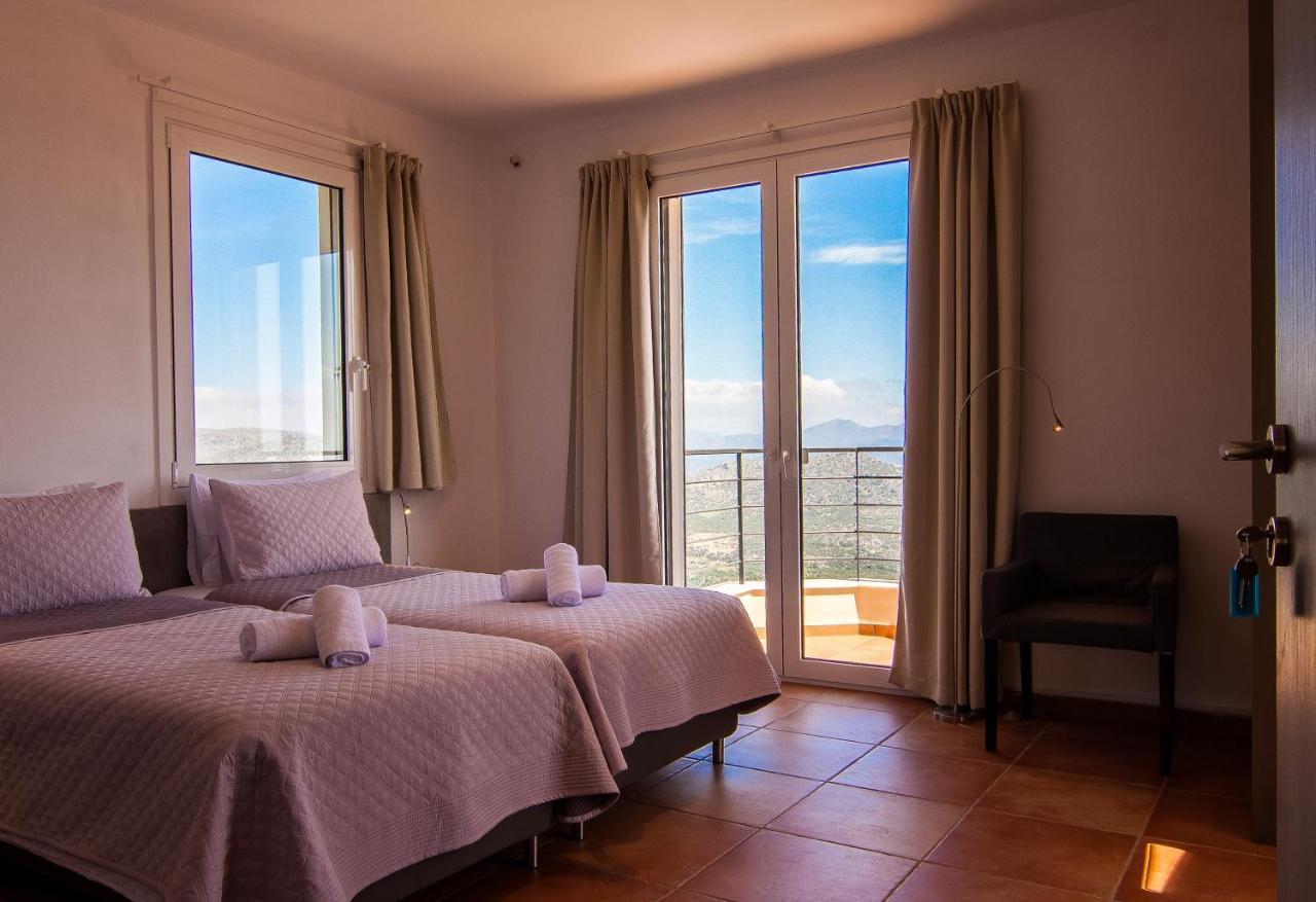 Villa Dio Petres Kroustas ภายนอก รูปภาพ