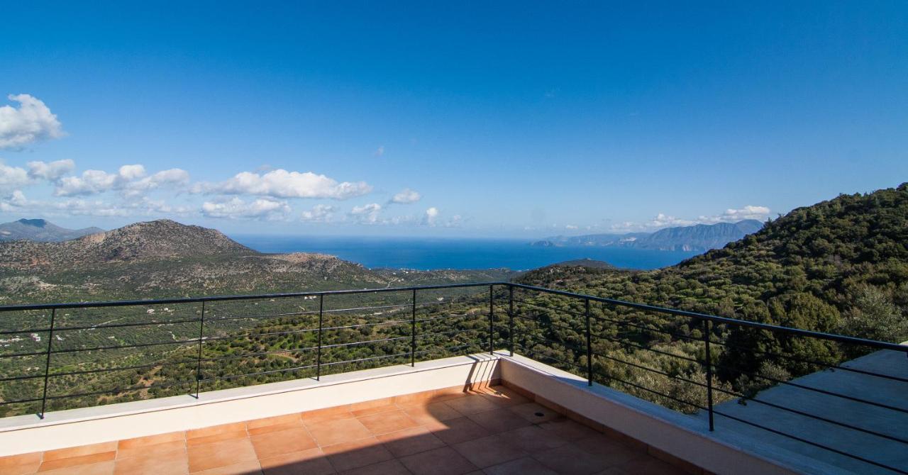 Villa Dio Petres Kroustas ภายนอก รูปภาพ