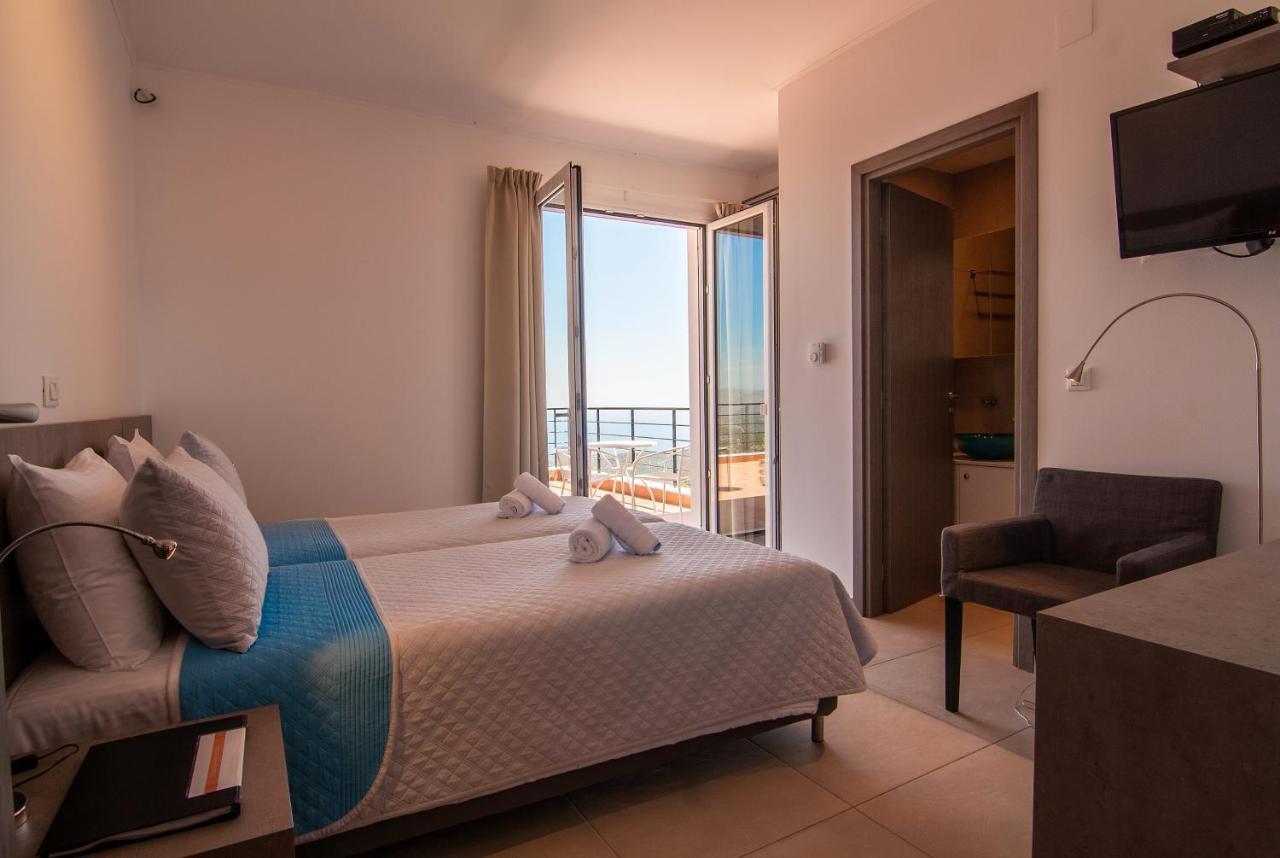 Villa Dio Petres Kroustas ภายนอก รูปภาพ